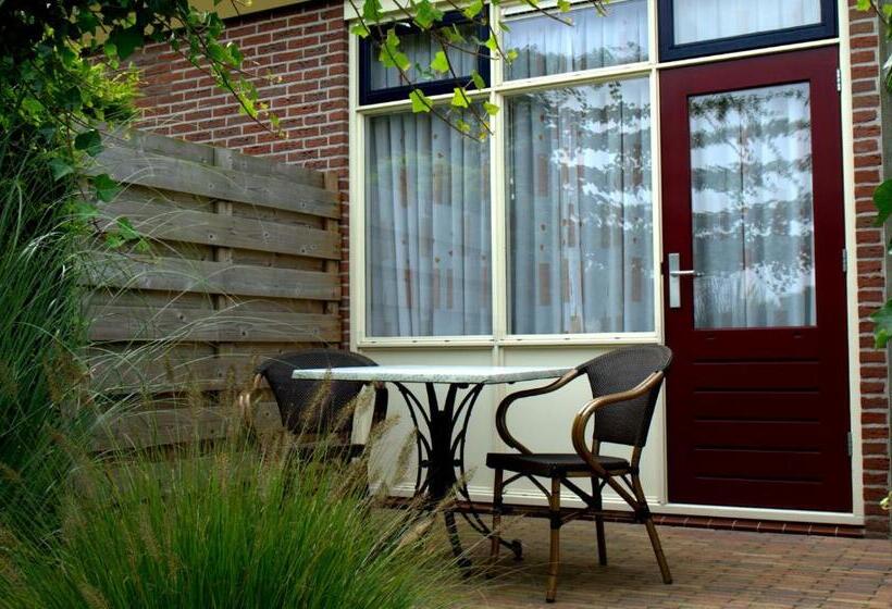 Отель Restaurant Het Roode Hert