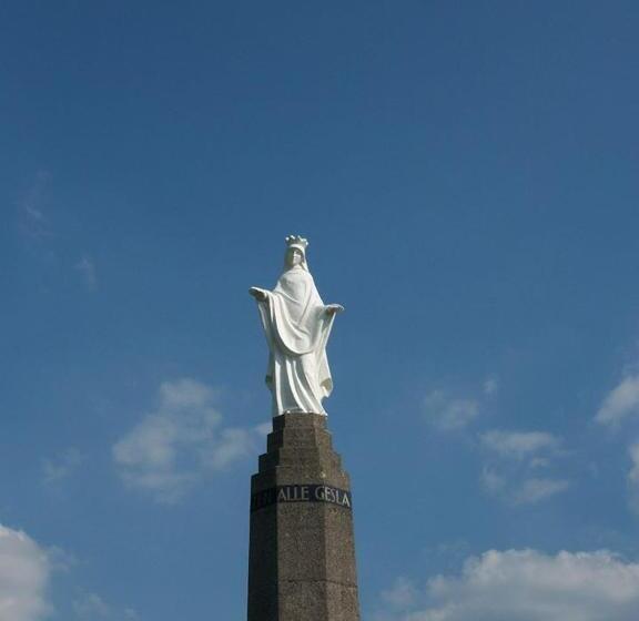 هتل Restaurant Les Jumeaux