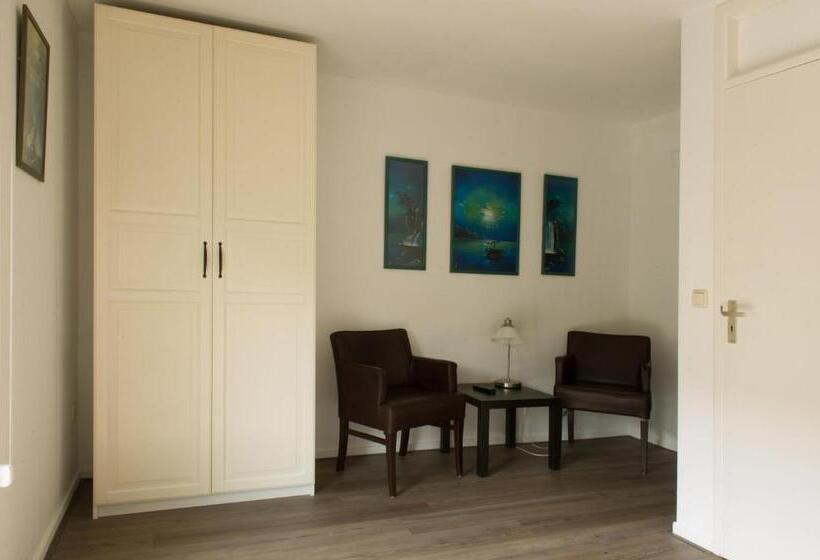 هتل Restaurant Les Jumeaux