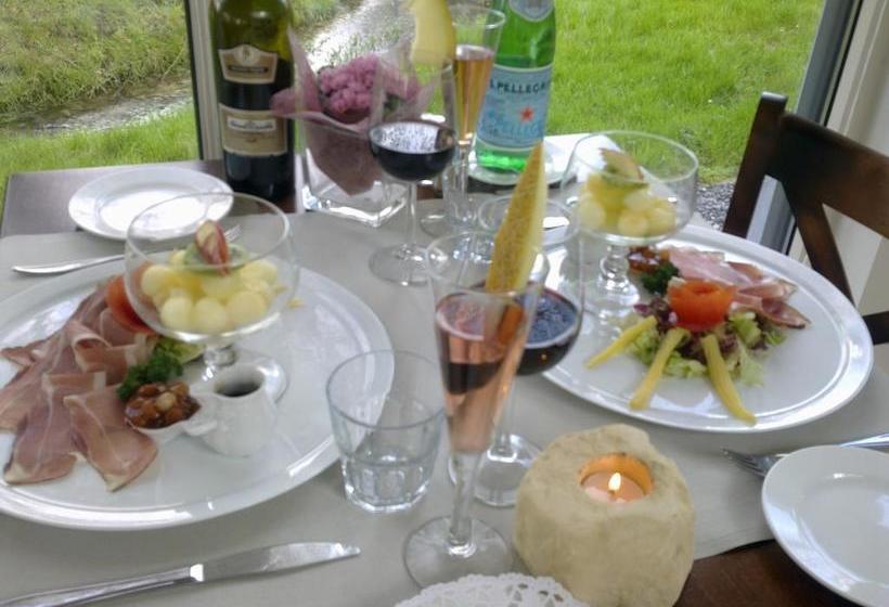 בית מלון כפרי Op De Beek