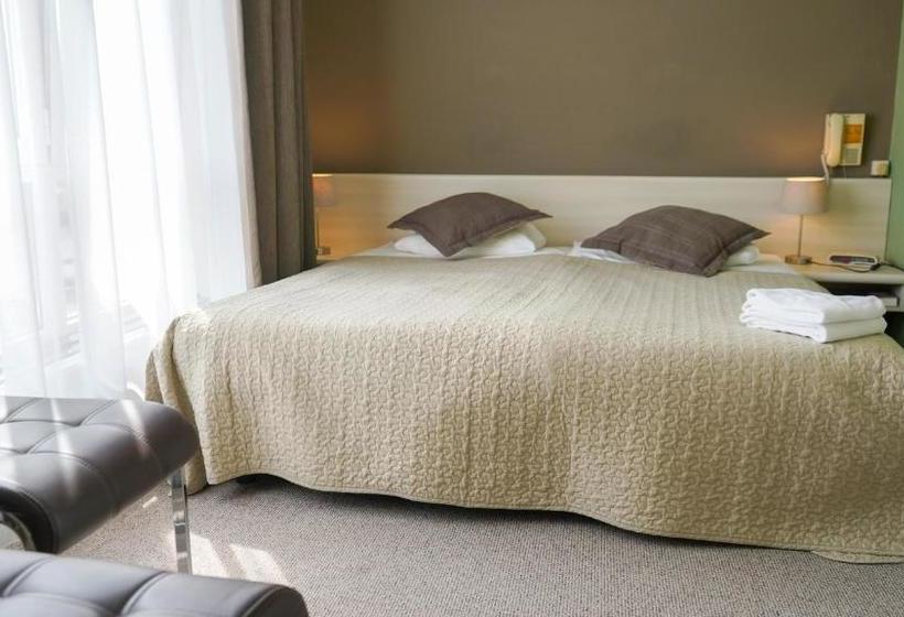 בית מלון כפרי Op De Beek