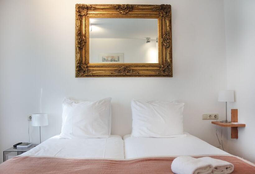 בית מלון כפרי & Restaurant Weidumerhout