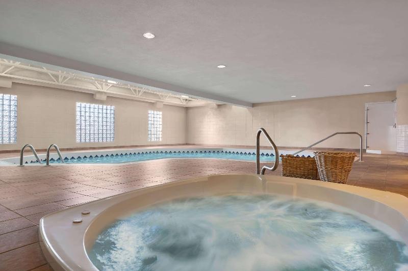 فندق Travelodge By Wyndham Edson