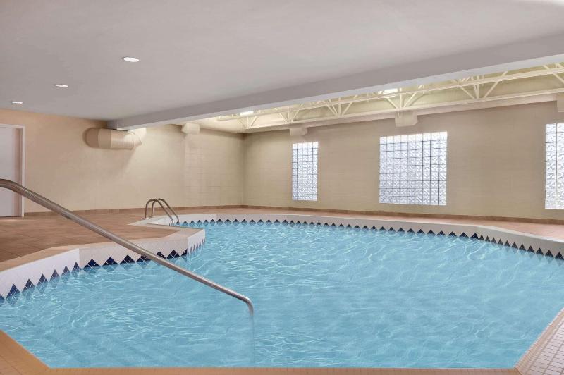 فندق Travelodge By Wyndham Edson