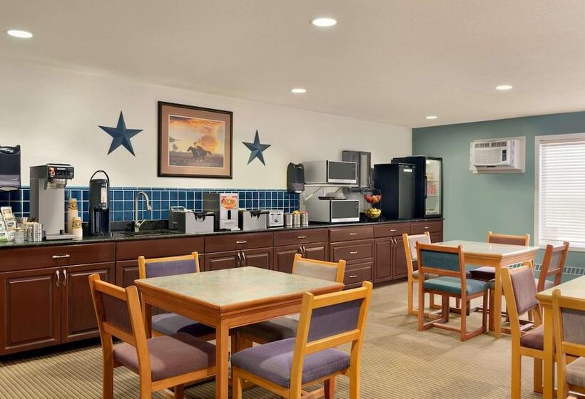 فندق Travelodge By Wyndham Edson