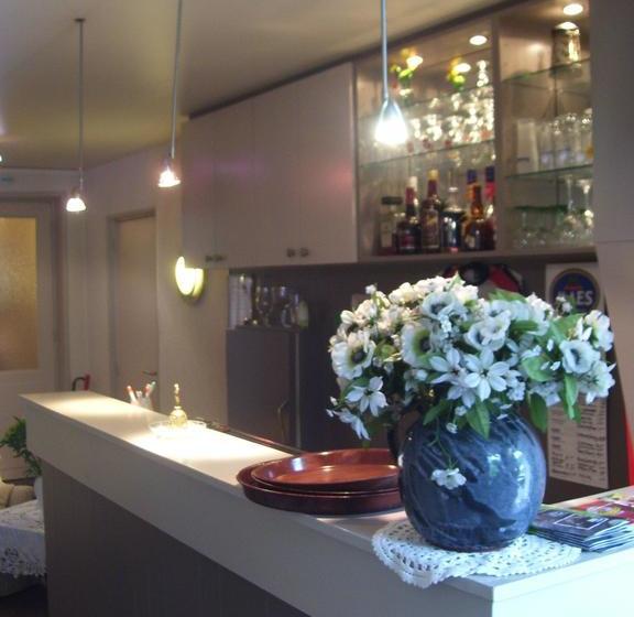 هتل Troisfontaine