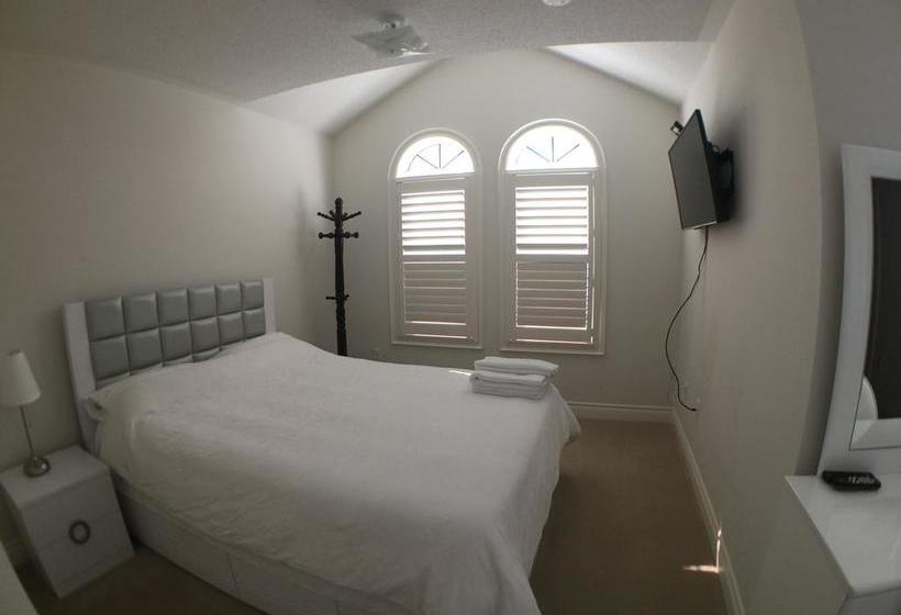 Markham Hostel