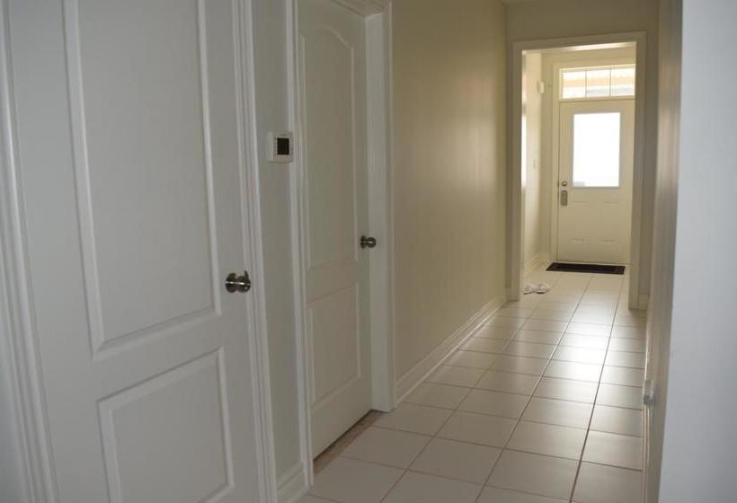 Markham Hostel
