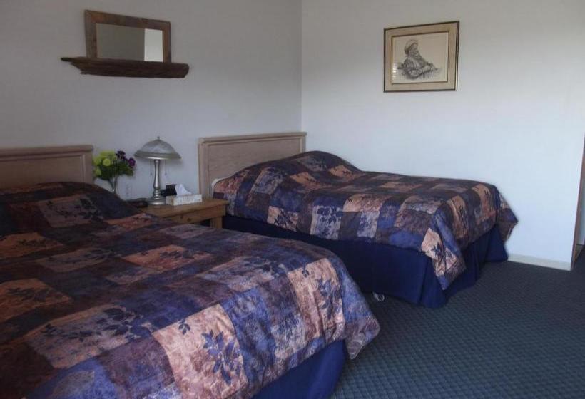 モーテル Bear S Claw Lodge