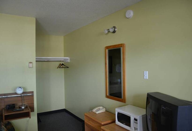 מוטל Coachman Inn