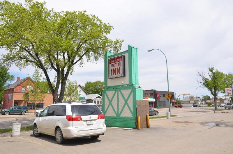 מוטל Coachman Inn