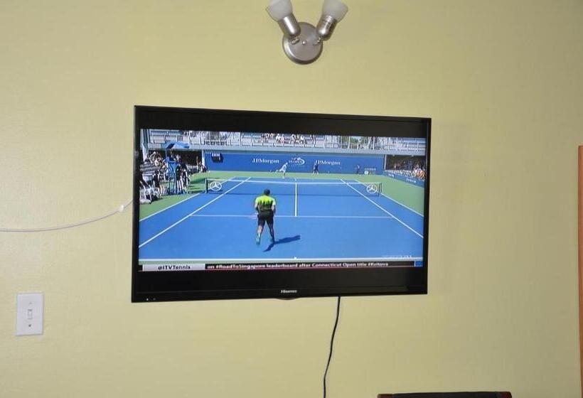 מוטל Coachman Inn