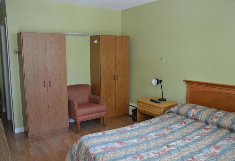 מוטל Coachman Inn