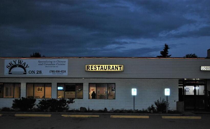 فندق على الطريق Country Garden Inn