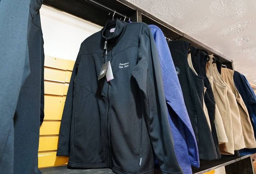 فندق على الطريق Fortress Inn Louisbourg