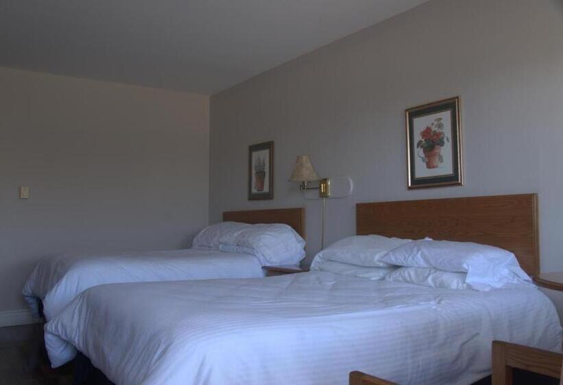 فندق على الطريق Fortress Inn Louisbourg