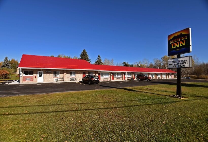 モーテル Nipissing Inn