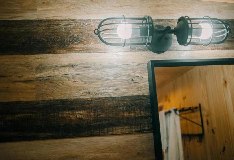 فندق على الطريق Nordet