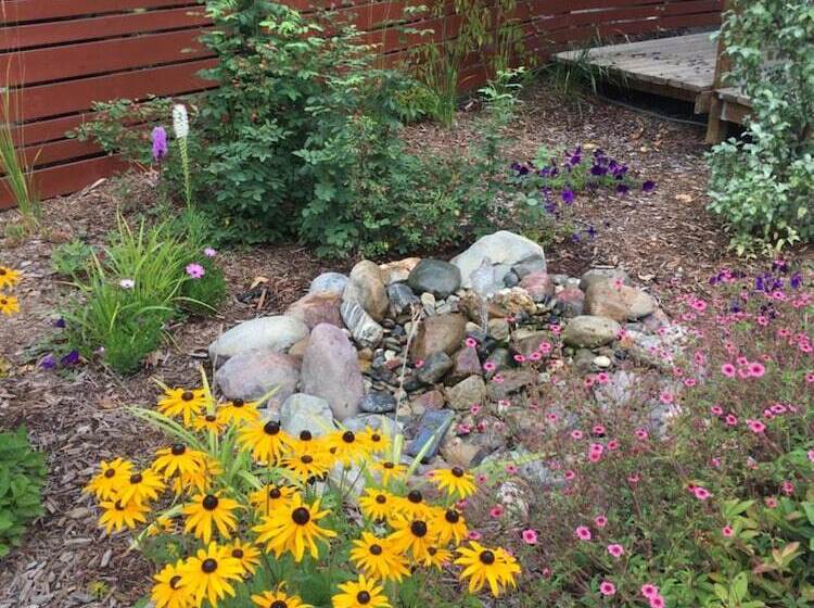 מוטל Pinewood Inn