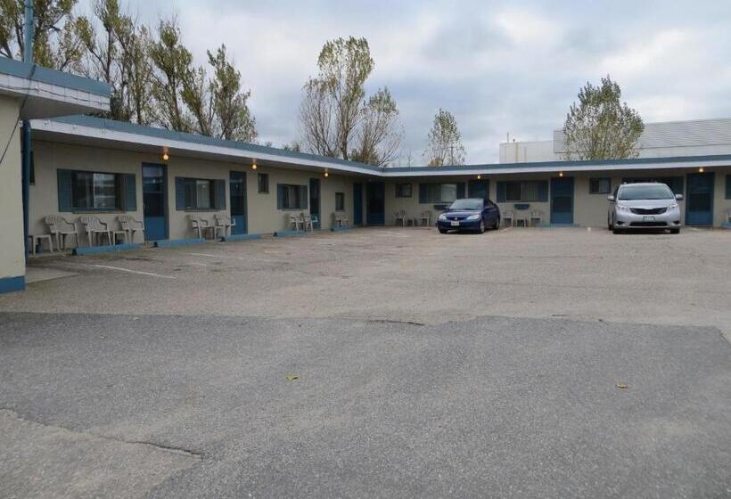 فندق على الطريق Trapper's Choice Inn & Restaurant