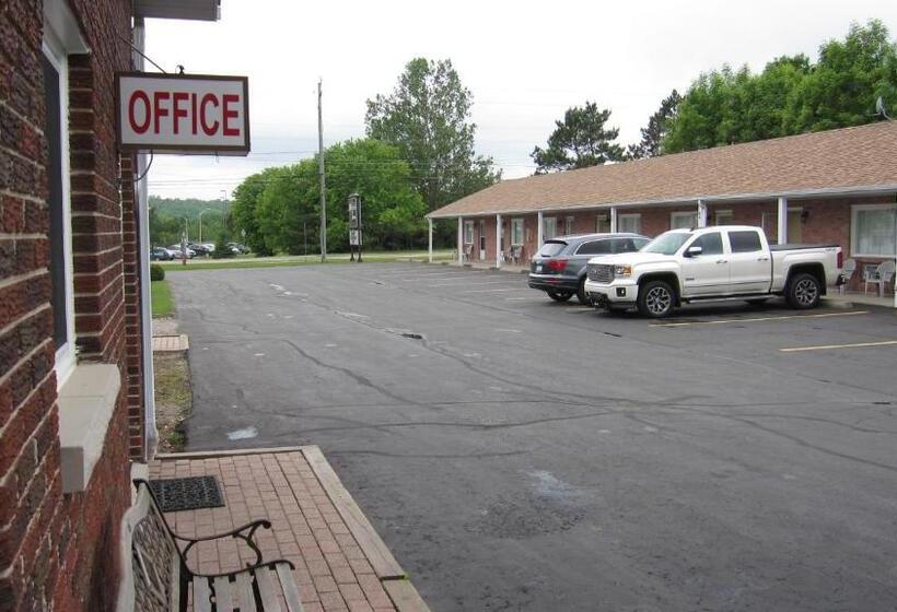 فندق على الطريق Wellington Inn