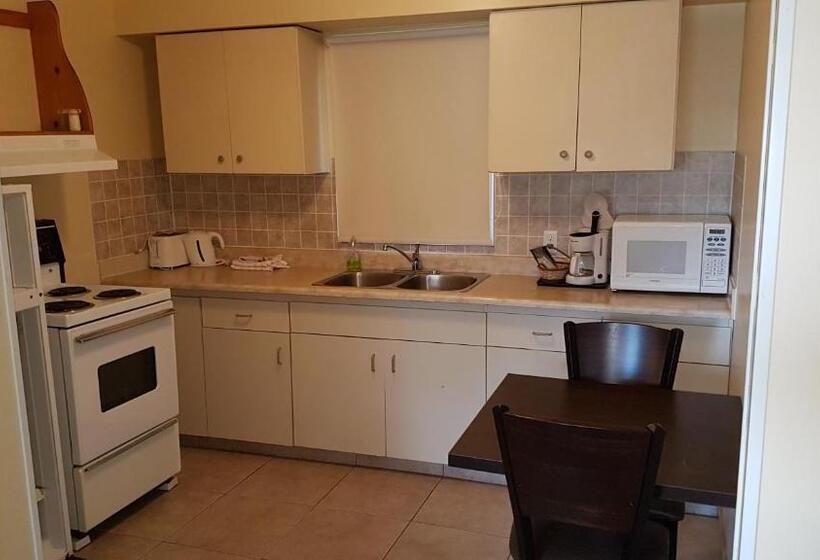 فندق على الطريق Wellington Inn