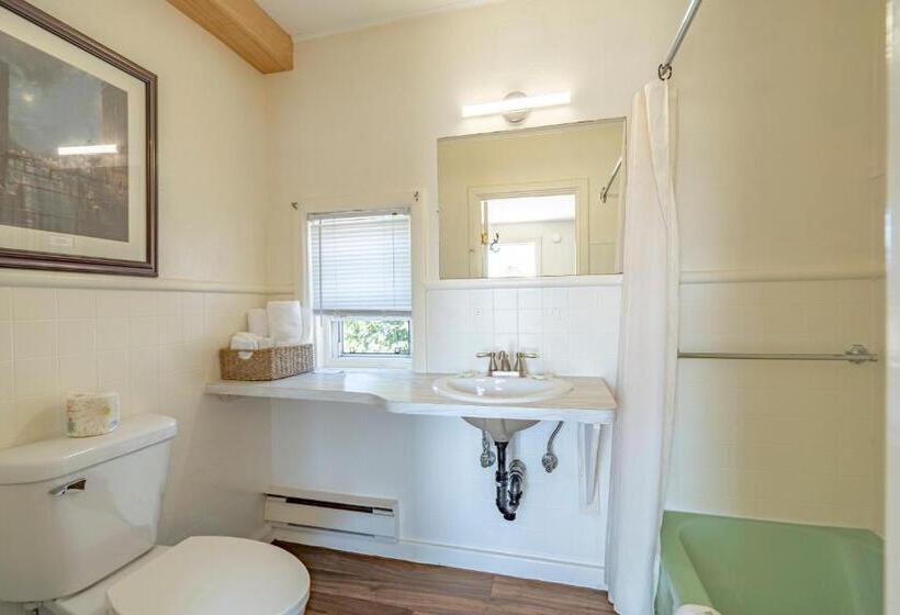 Novastar Motel On The Lake