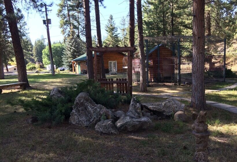 Rainbow Lake Castle Resort