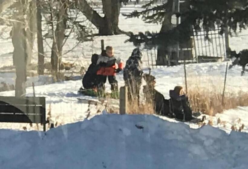 Rolling Hills Country Resort Bed And Breakfast