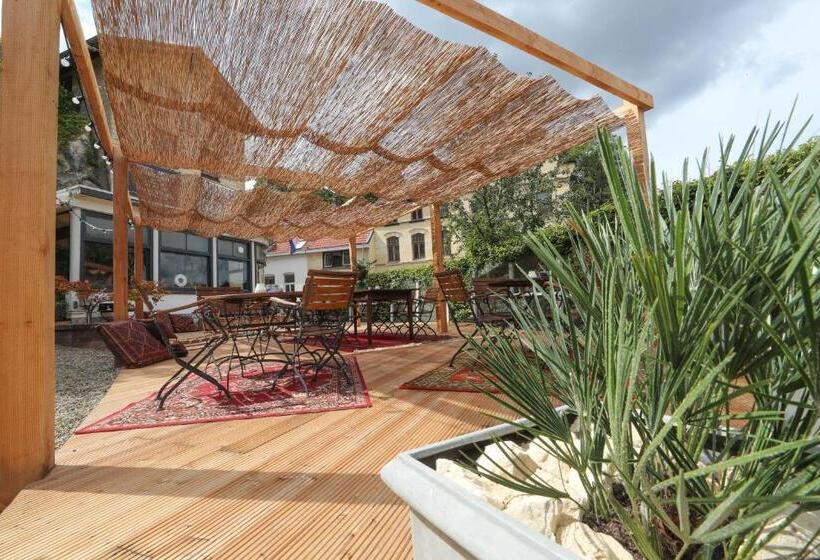 مبيت وإفطار Boutique Hotel Loulou