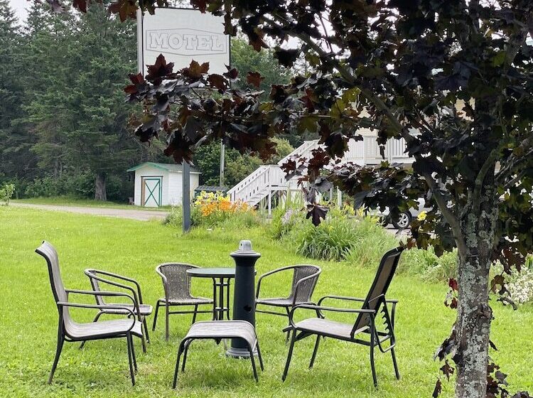 Scenic Motel Moncton
