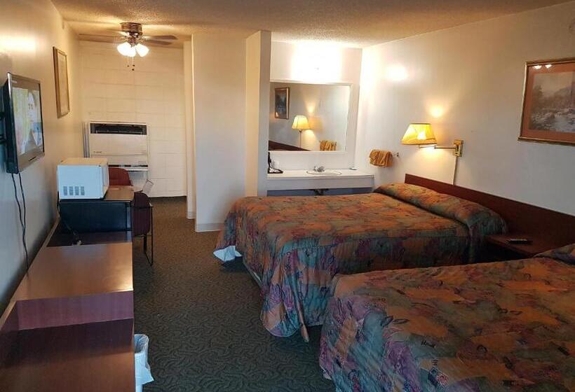 Shamrock Motel