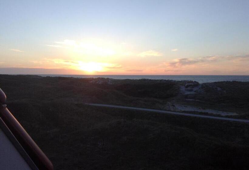 Strandhotel Buren Aan Zee