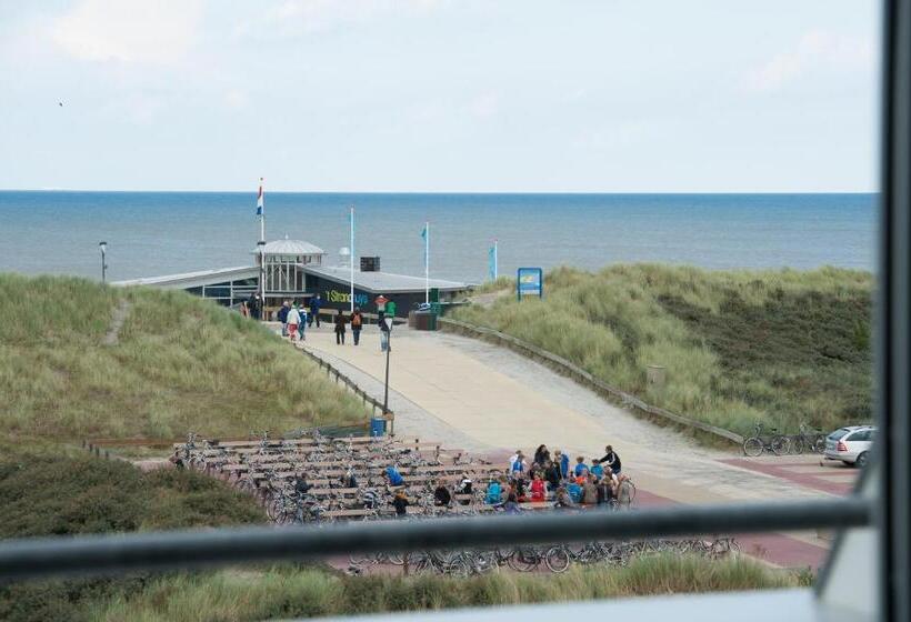Strandhotel Buren Aan Zee