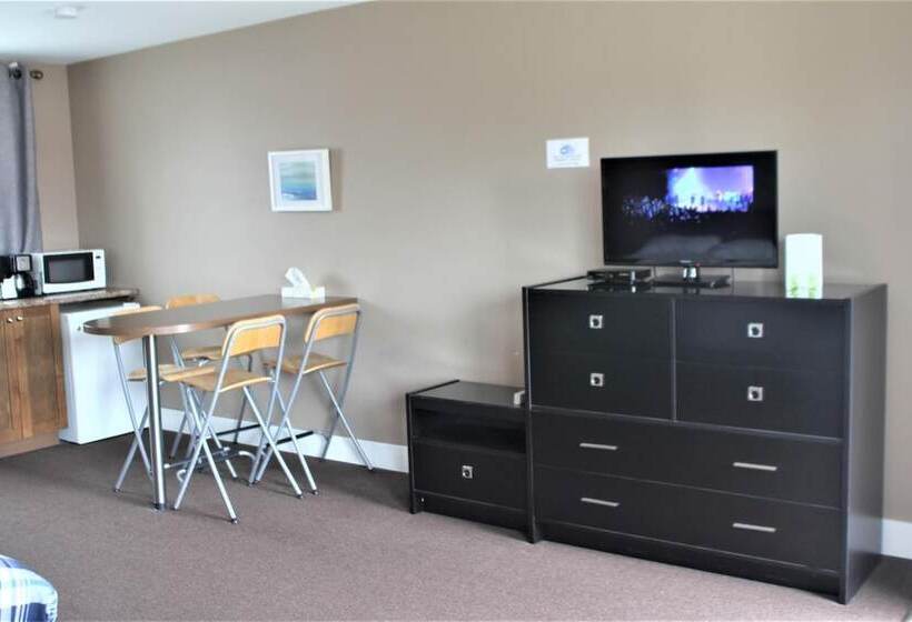 Ukee Peninsula Motel