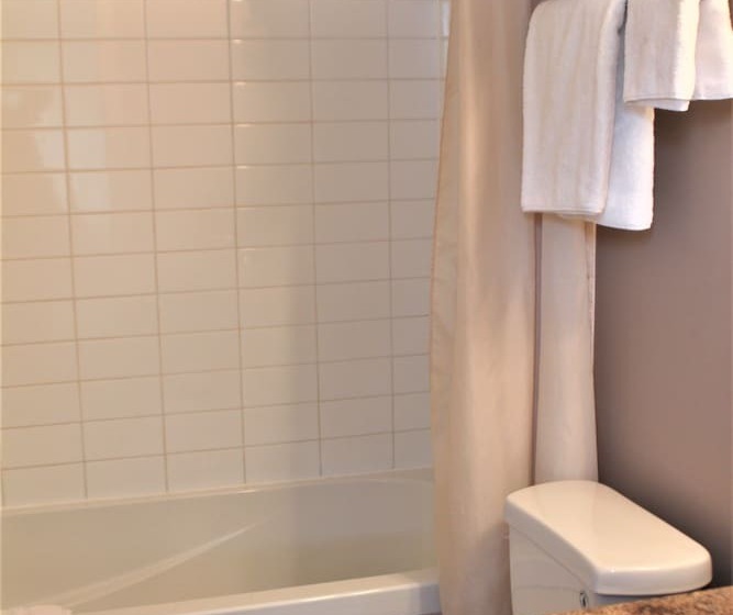 Ukee Peninsula Motel