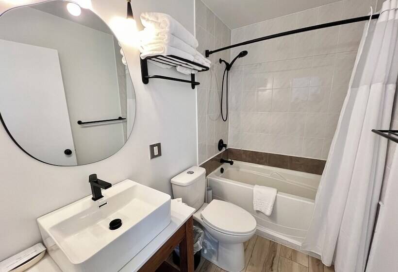 Ukee Peninsula Motel