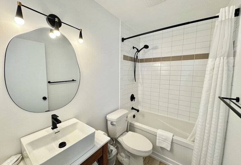 Ukee Peninsula Motel