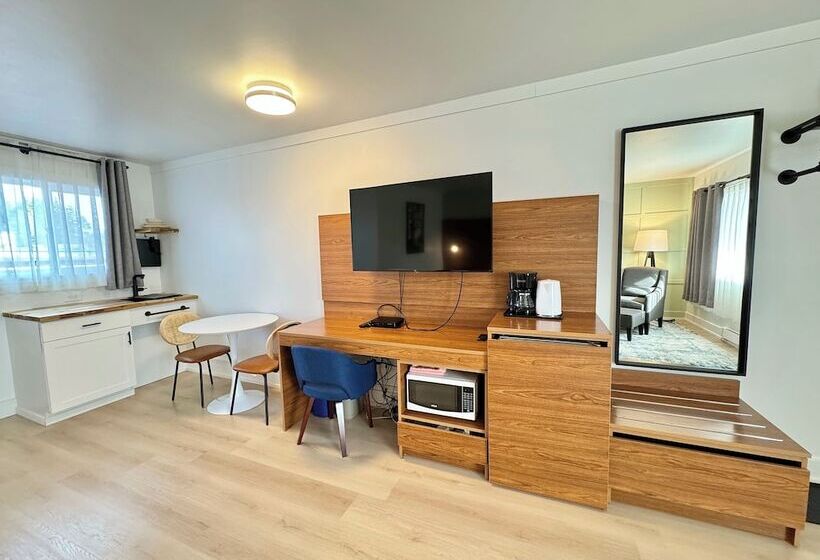 Ukee Peninsula Motel