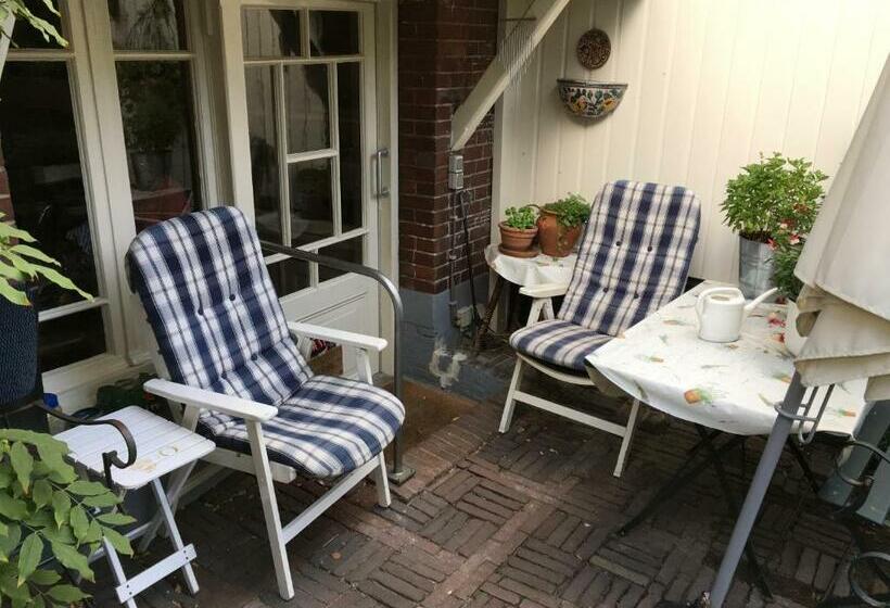 تختخواب و صبحانه Vondelparkmuseum Inn