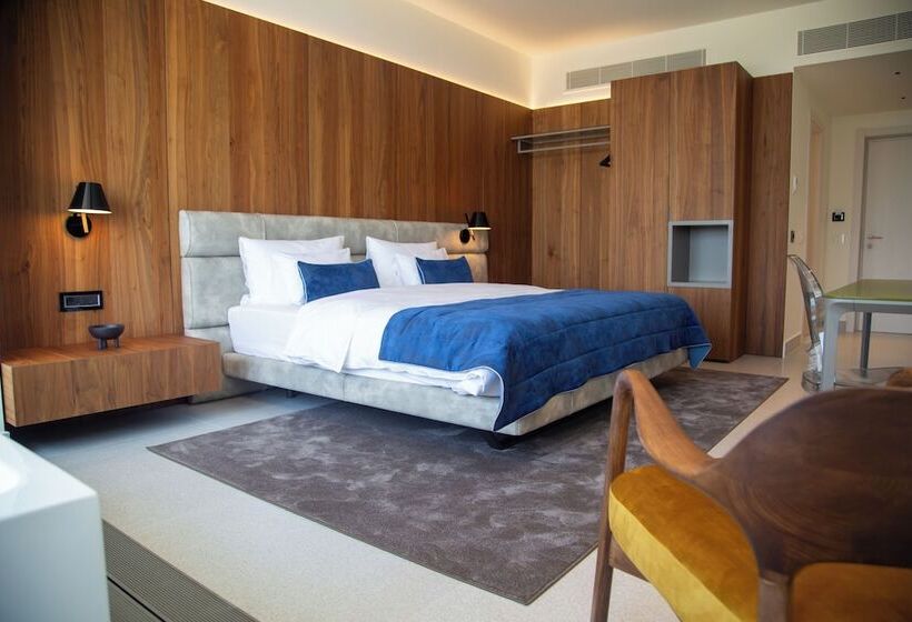 Abi S Hotel & Spa Vlore