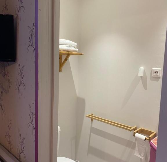 Bed and Breakfast Chambre D La Gare D Auxy