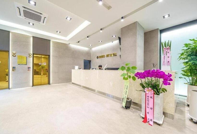 Brown Dot Hotel Gwangju Sangmu