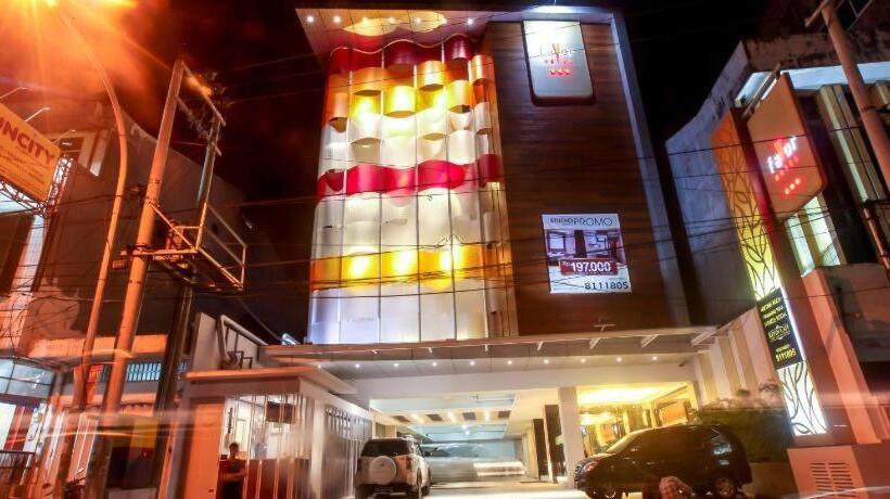 Favor Hotel Makassar City Center By Life