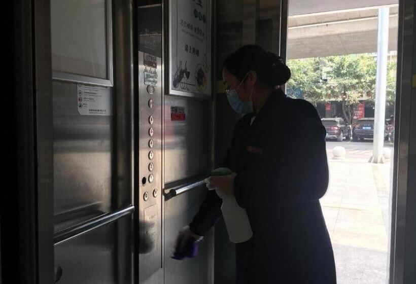 Hanting Hotel Guangyuan Cangxi Binjiang Road