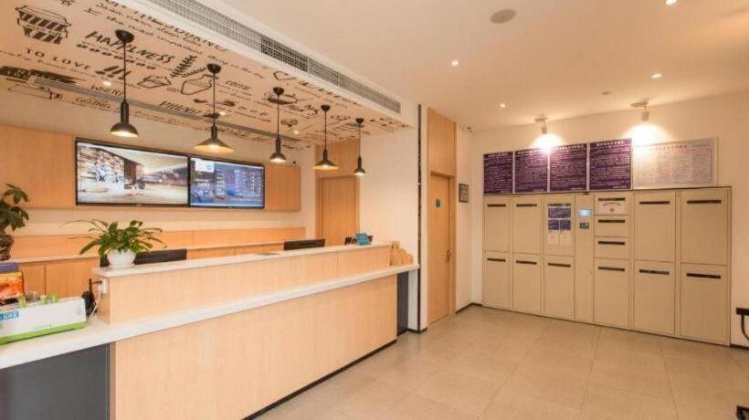 Hanting Hotel Guangyuan Cangxi Binjiang Road