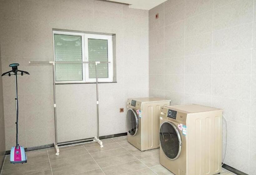 Hanting Hotel Jiaozhou Jiaodong International Airport