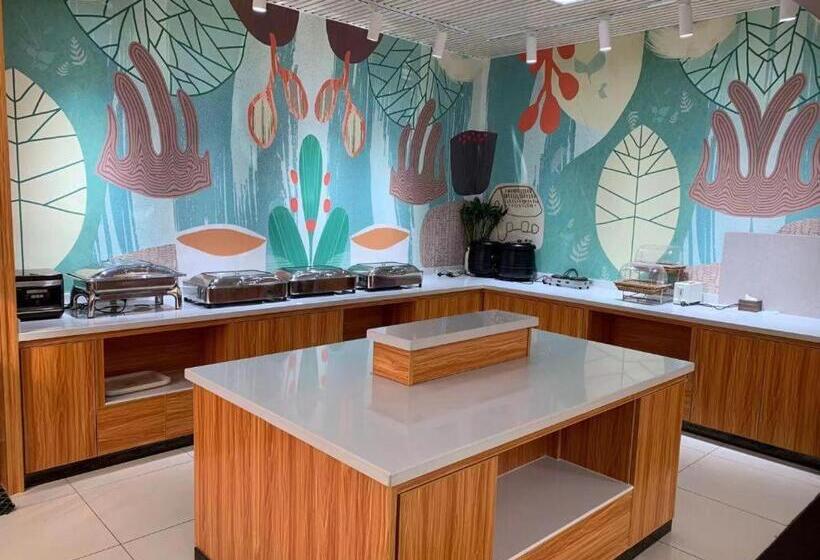 Hanting Hotel Jiaozhou Jiaodong International Airport