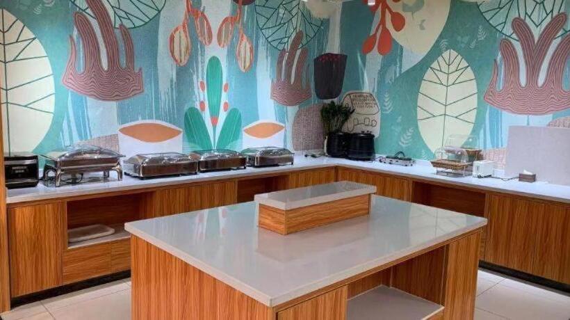 Hanting Hotel Jiaozhou Jiaodong International Airport