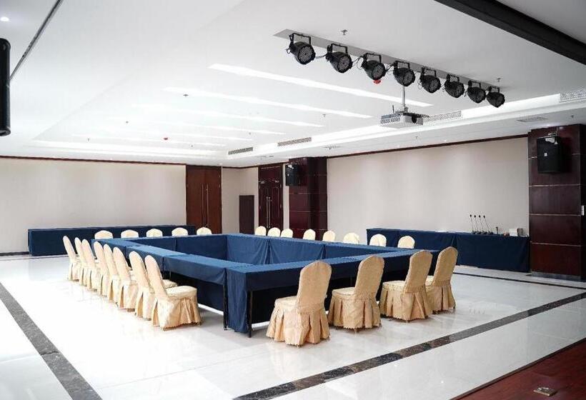 Hanting Hotel Luohe Linying Yingchuan Avenue